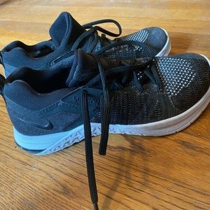 Nike Meton FlyKnit